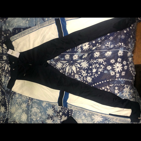 Guess Mens Tracksuit